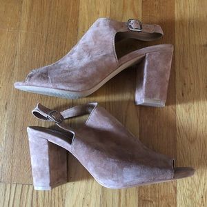 Steve Madden Deagen Camel Suede Chunky Heels